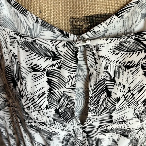 NWT Banana Republic palm leaf jumpsuit - Picture 8 of 14